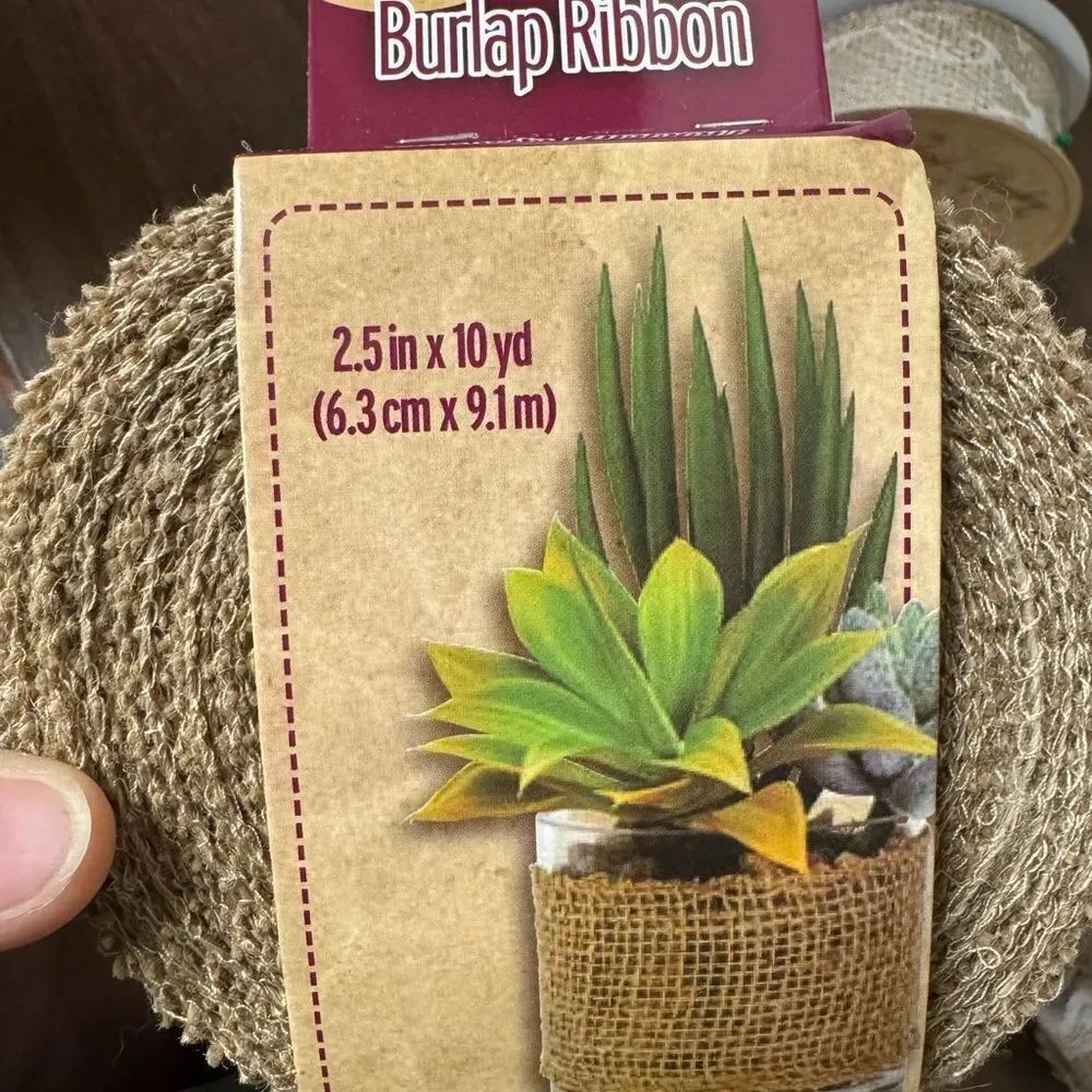 Lot of Burlap - Picture 2 of 9